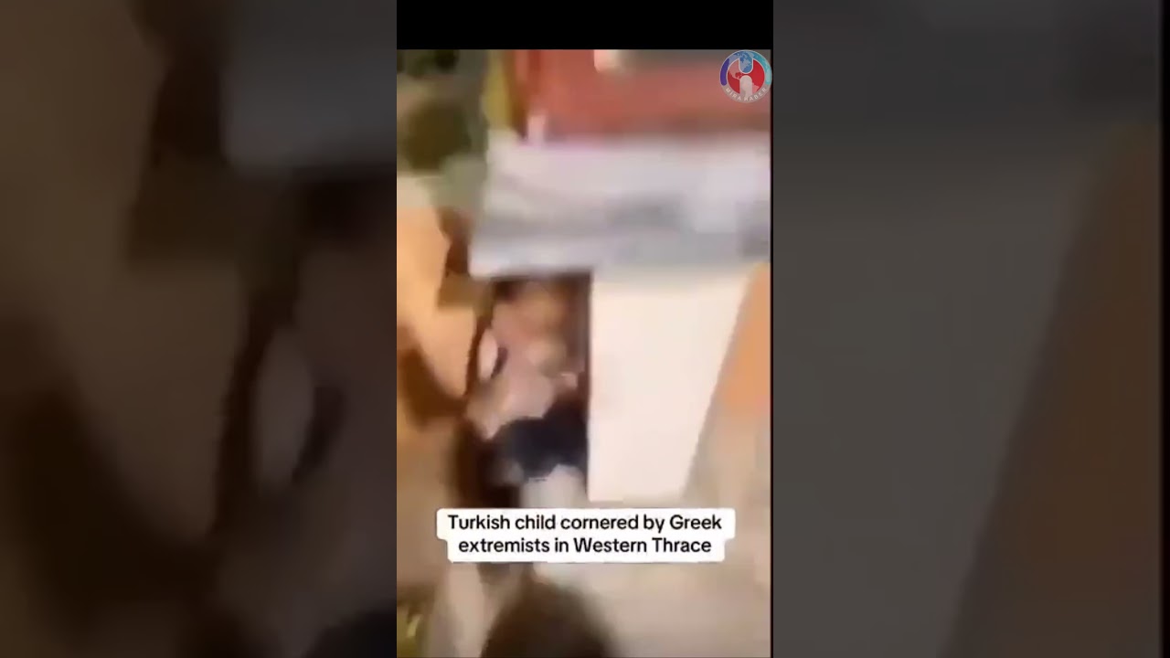 Yunan faşistler, Batı Trakyalı çocuğu köşeye sıkıştırarak "Yaşasın Kasidiaris" demeye zorladı!