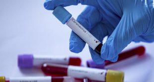 Sağlık Çalışanları Bakanlığı Protesto Etti