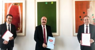 Almanya Rheinland-Pfalz'da İslam dinine bağlı cemaatlere statü tanıyan anlaşma imzalandı