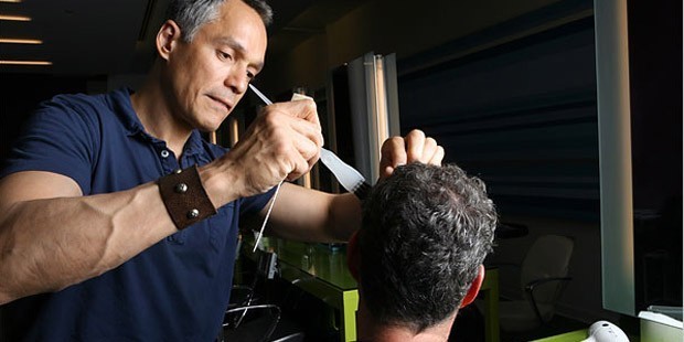 Saçı siyaha boyamak caiz mi?