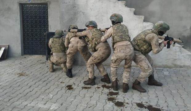 Bitlis’te terör orgütü PKK’ya operasyon: 4 kişi gözaltında!