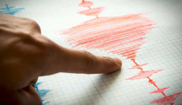 kars 33lik depremle sarsildi 1592753253 2974