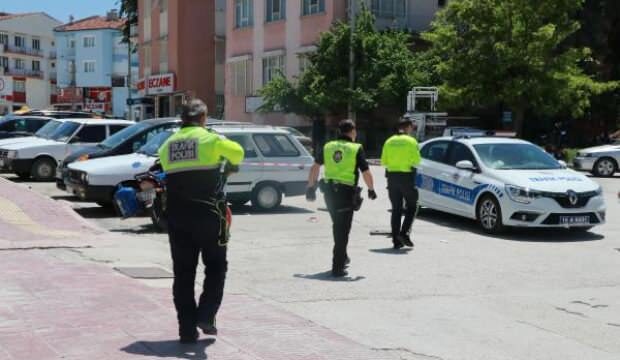 Lise öğrencisi genç, evinde ölü bulundu