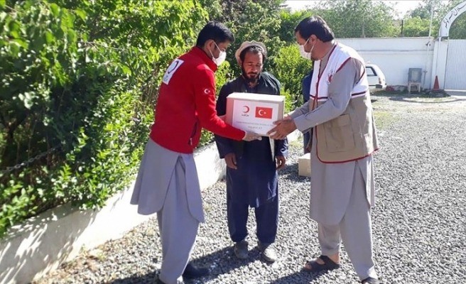 turk kizilaydan afganistan a hijyen seti destegi 2d139