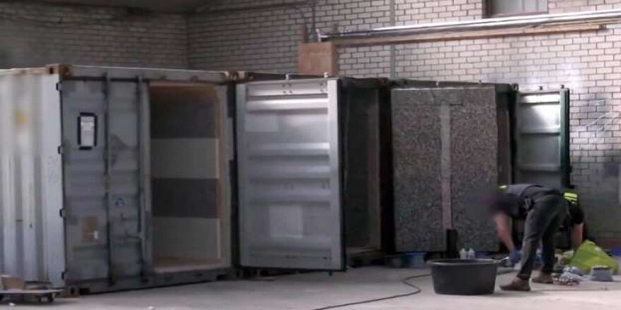 Hollanda’da ‘işkence konteynerleri’ bulundu