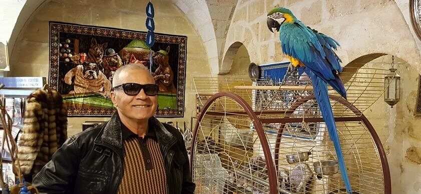 Gaziantep’te iğrenç olay! LGBTİ’li radyocu küçük çocuğu tacizden tutuklandı