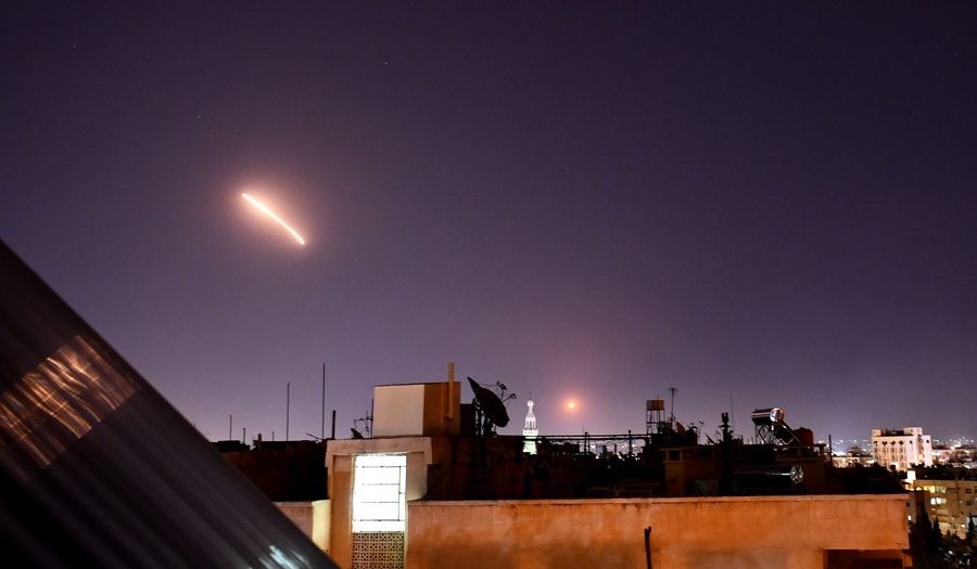 Reuters: İsrail Şam’da İran hedeflerini vurdu