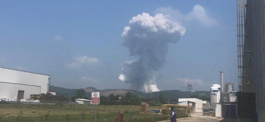 Sakarya’da havai fişek fabrikasında patlama [VİDEOLU]