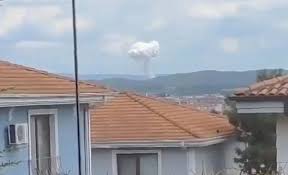 Sakarya'da havai fişek taşıyan araçta patlama: Ölü ve yaralılar var