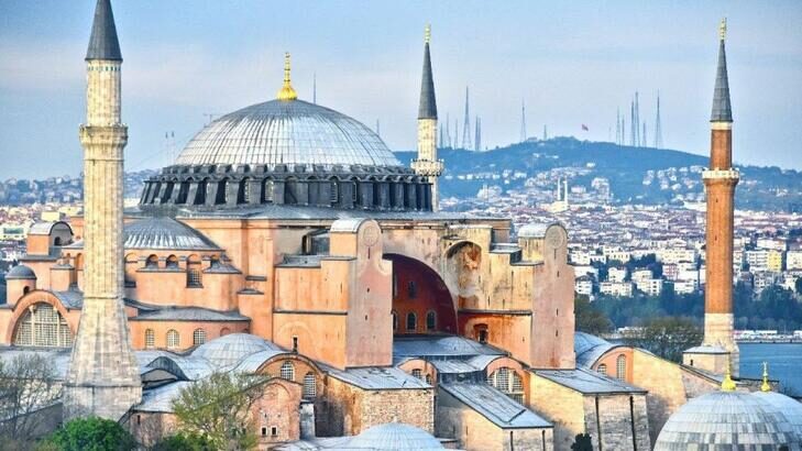 Ayasofya Camii’nin imam ve müezzinleri belli oldu!