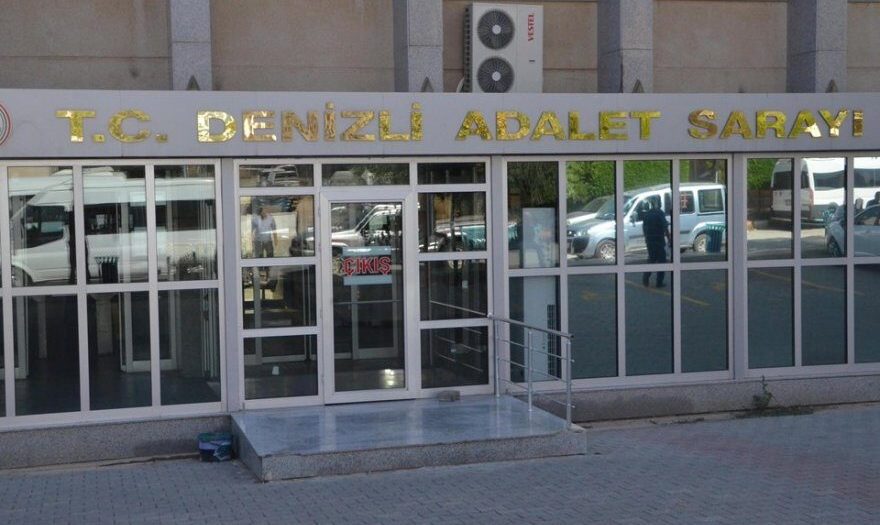 Yaşlı adam adliyede acımasızca öldürüldü