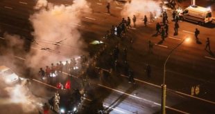 Belarus'taki seçim protestolarında bilanço artıyor! 1000’den fazla gözaltı