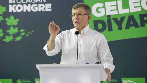 Davutoğlu: "Bunlar İstanbul'u talan etti"