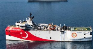 Oruç Reis Antalya açıklarına demirledi