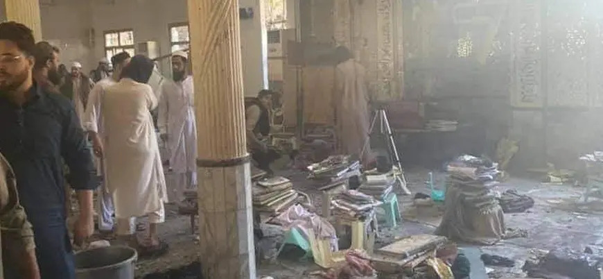 Pakistan’ın Peşaver şehrinde medreseye bombalı saldırı