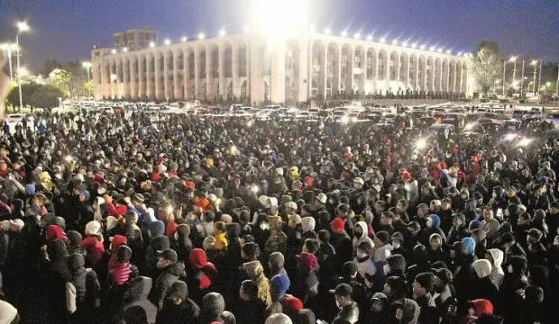 FETÖ Kırgızistan’da “Gezi” taktiği uyguluyor. Sokaklar karıştı!