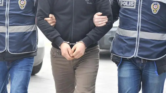 Adana merkezli 12 ilde FETÖ operasyonu