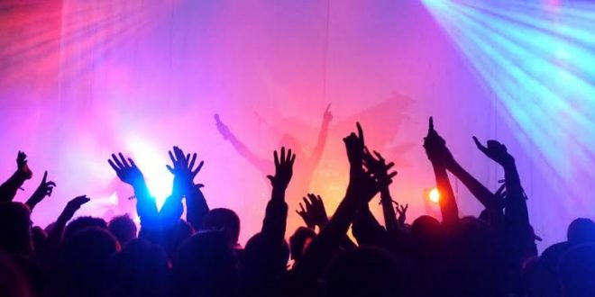 Cumhuriyet Konserine cezai işlem yapan birileri yok! Onlar seküler laik!