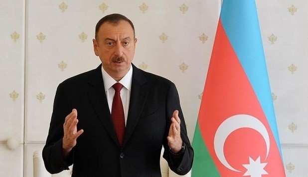 ilham aliyev madagiz de azerbaycan bayragi dikildi 01