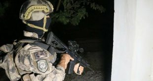 Adana'da eş zamanlı operasyon!