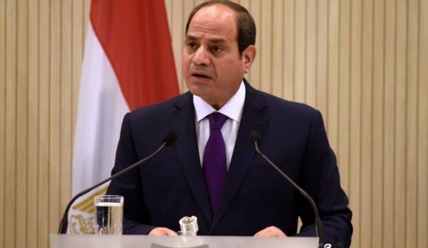 Masum müslümanları idam eden Sisi’den, Macron’a tepki!