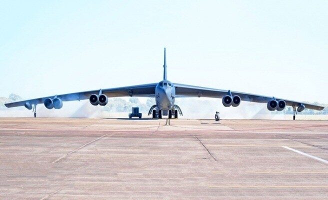 Hazırlık devam ediyor: ABD, Ortadoğu’ya yeni bombardıman uçakları sevk etti!