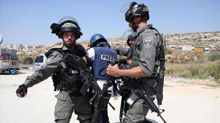 26 filistinli gazeteci israil hapishanelerinde tutuluyor 02