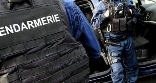 Fransa'da polise silahlı saldırı: 3 ölü