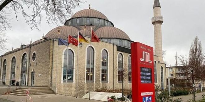 Almanya'da camiye İslamofobik içerikli mektup gönderildi