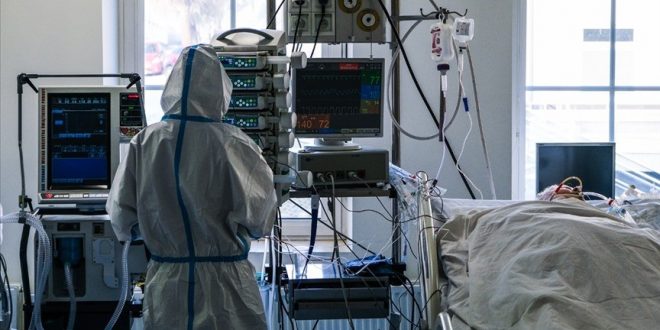 Bakan Koca: Aktif vaka sayısındaki düşüş devam ediyor