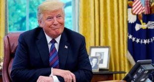 Trump bütçe tasarısını imzaladı.