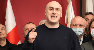 Gürcistan'da, vekilliği düşürülen ana muhalefet liderine operasyon!