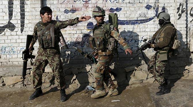 kukla afgan ordusu medresede katliam yapti 01