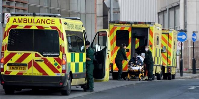 İngiltere'de koronavirüs vakaları artışa geçti!