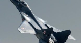 Savaş uçağı eğitim sırasında kazayla vuruldu