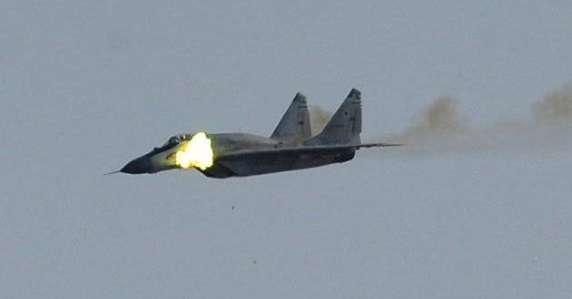 Rusya'da savaş uçağı düştü!