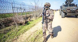 Yunanistan'a kaçmaya çalışan 13 FETÖ'cü yakalandı