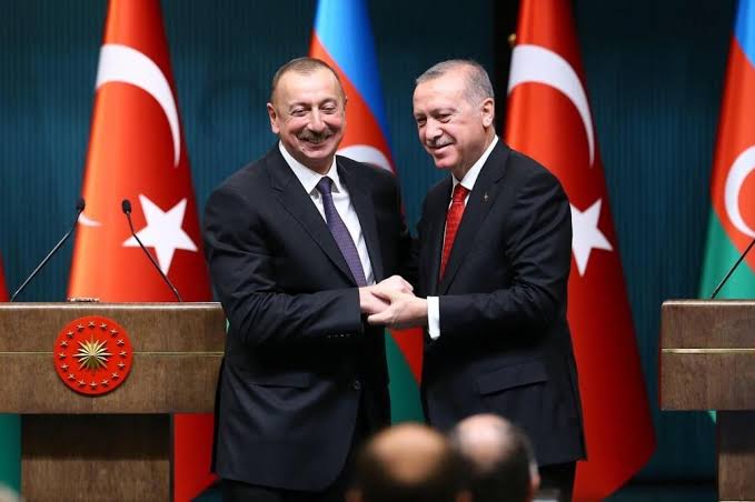 cumhurbaskani erdogan dan ilham aliyev e tebrik telefonu 01