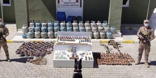 Hakkari'de PKK'ya ait mühimmat ele geçirildi