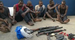 Nijerya'da 2 bin çete üyesi muhbirleriyle yakalandı