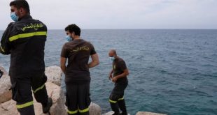 Lübnan'da uçak denize düştü