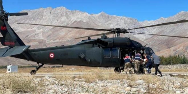 Tunceli'de ayı çobana saldırdı! Askeri helikopter yetişti