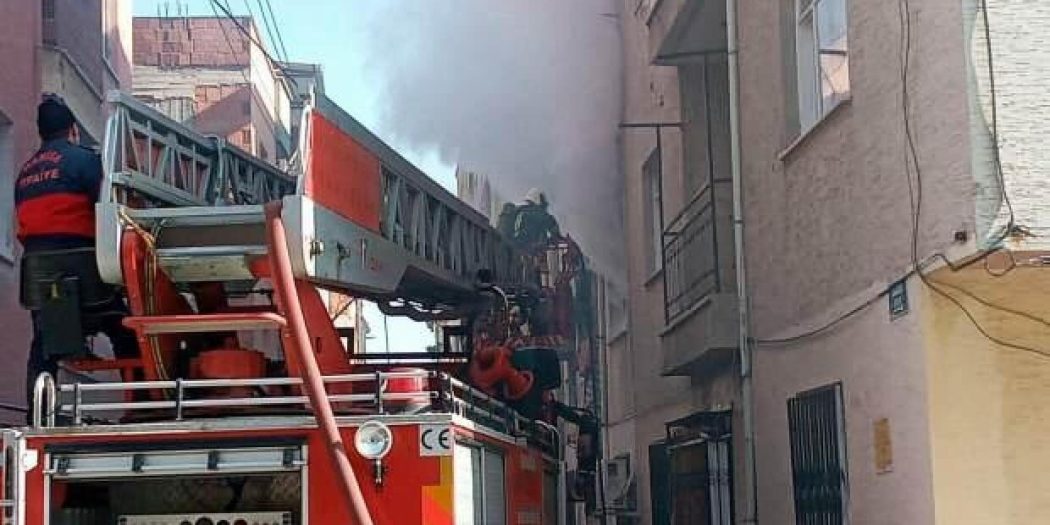Manisa’da yangın paniği!