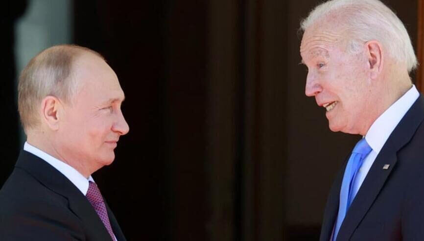 Batı medyası: Biden, Putin önünde diz çöktü