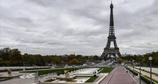 Fransa'da tam aşılılar için karantina süresi düşürüldü