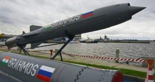 Hindistan Brahmos seyir füzesini test etti