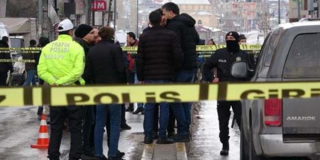 Van’da silahlı saldırıda 1'i kadın 2 kişi öldü