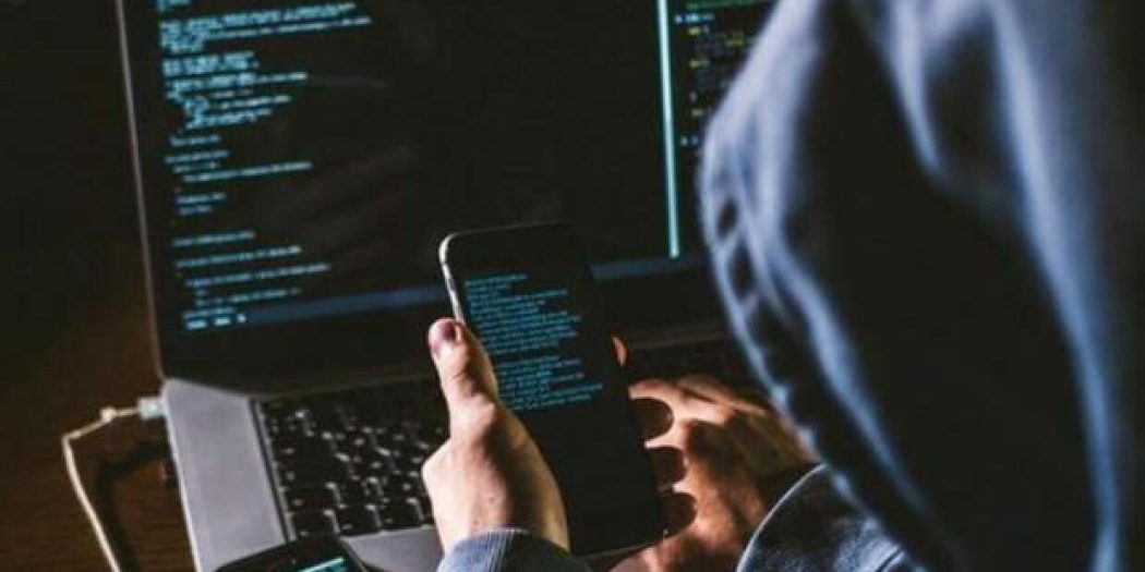 Telefon çağrısıyla bulaşan casus yazılım internette satılıyor!