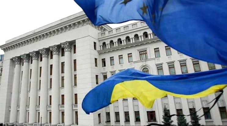 ukrayna da ohal karari parlamento da kabul edildi 01