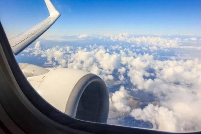 133 yolcu taşıyan Boeing 737 düştü